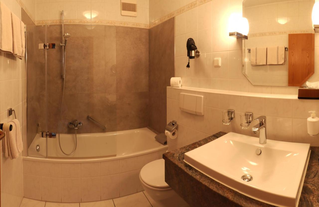 Michels Stern Hotel Марктбрайт Екстериор снимка